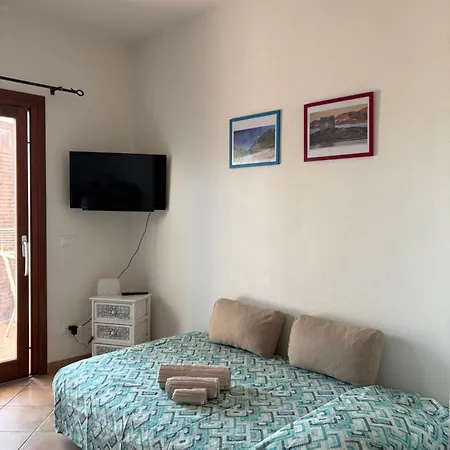 Veliero House