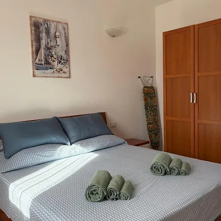 Veliero House